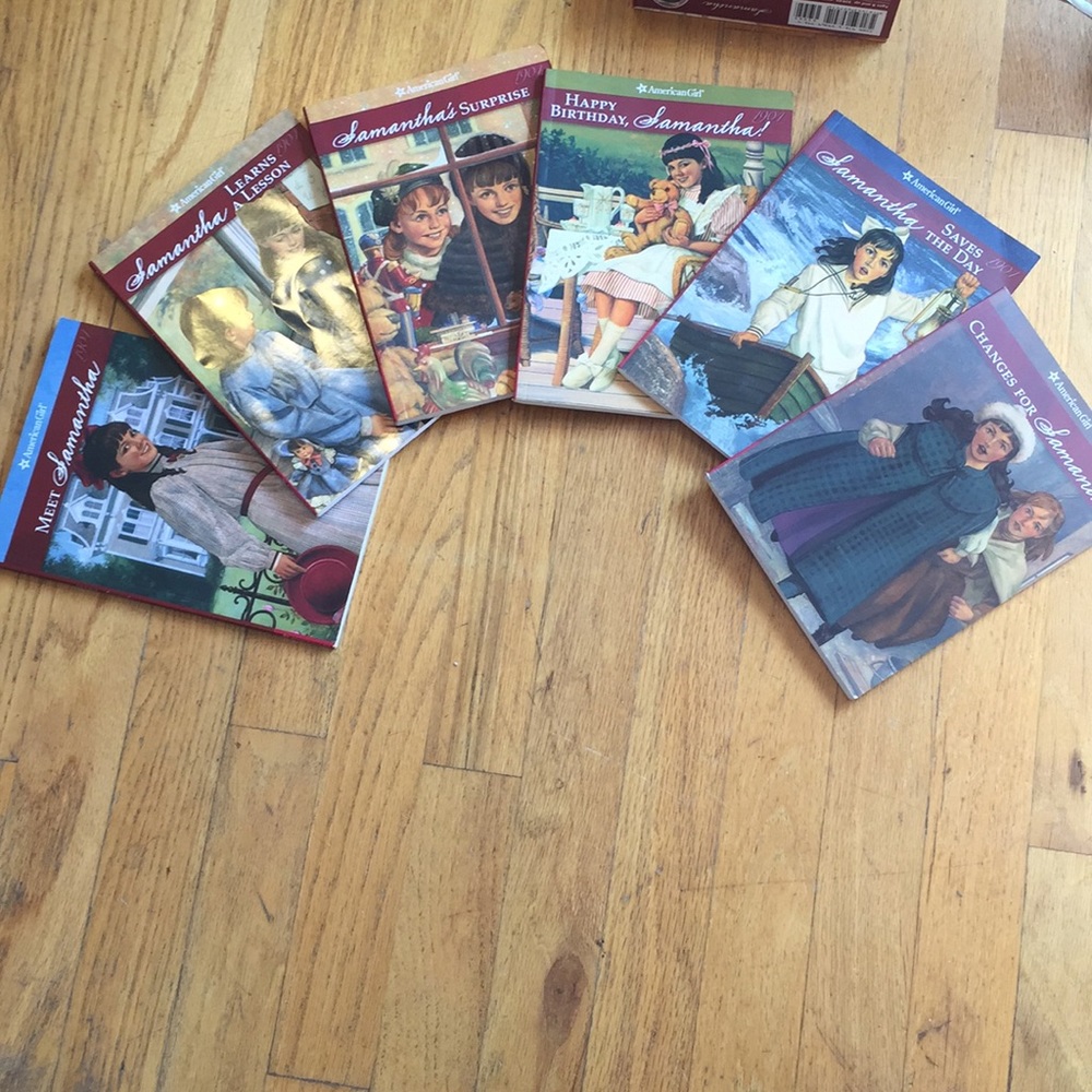 Books - Picture 5 of 5